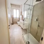 Modern River House Firenze