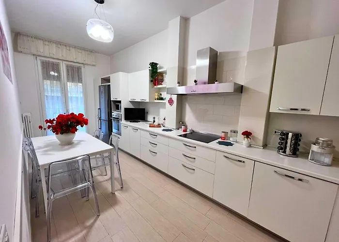 Modern River House Апартаменты Флоренция